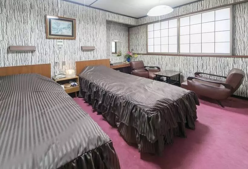Ryokan Riverside Hotel Shoei