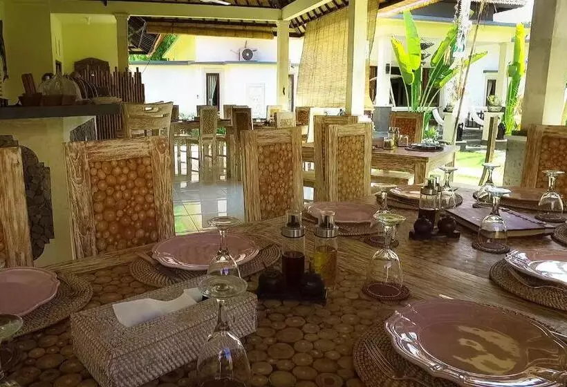 Aamiaismajoitus (B&B) Kelapa Cottage