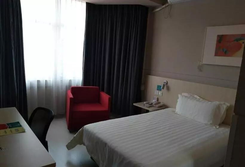 ホテル Jinjiang Inn Longyan Zhongshan Road Pedestrian Street