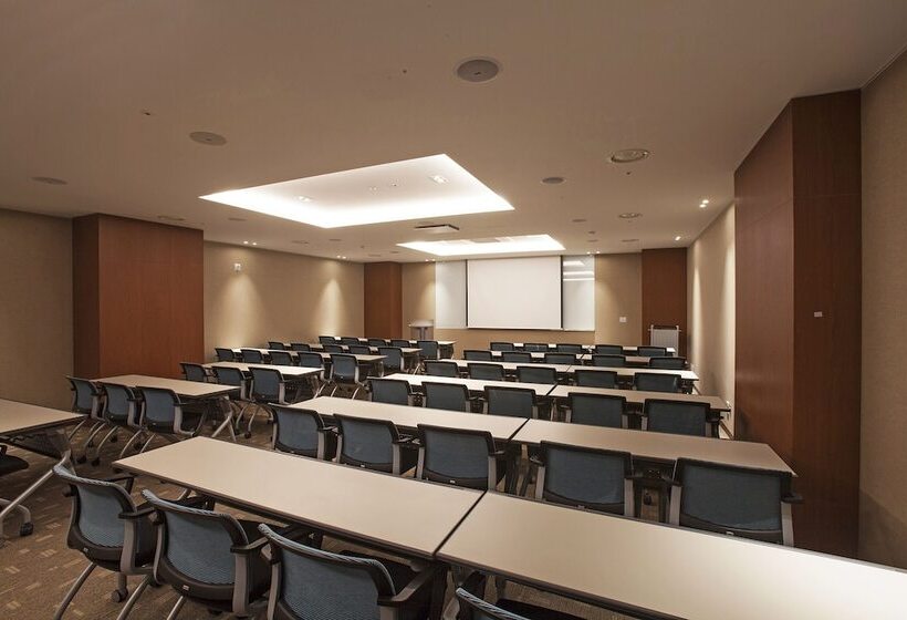 فندق Gwangyang Lacky