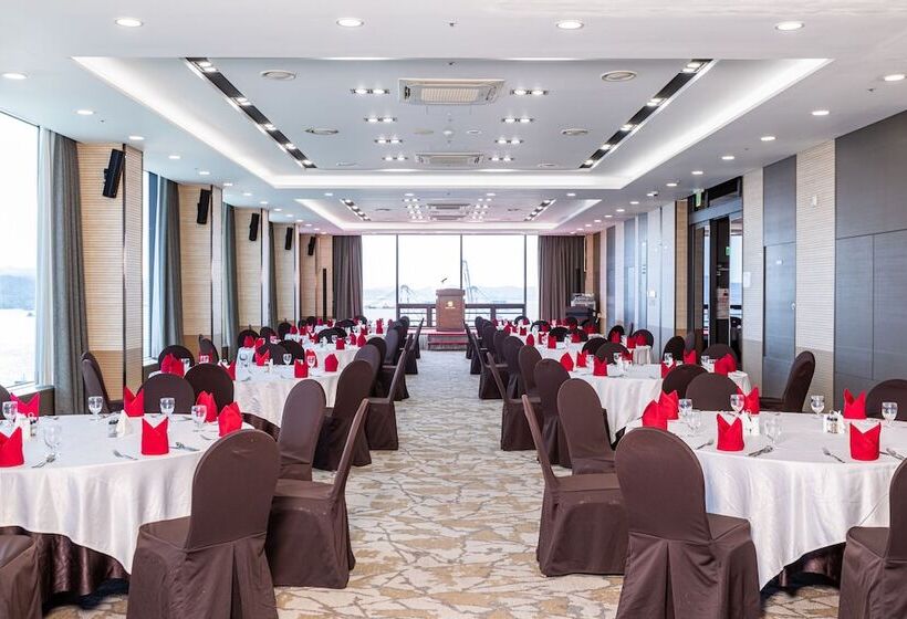 فندق Gwangyang Lacky