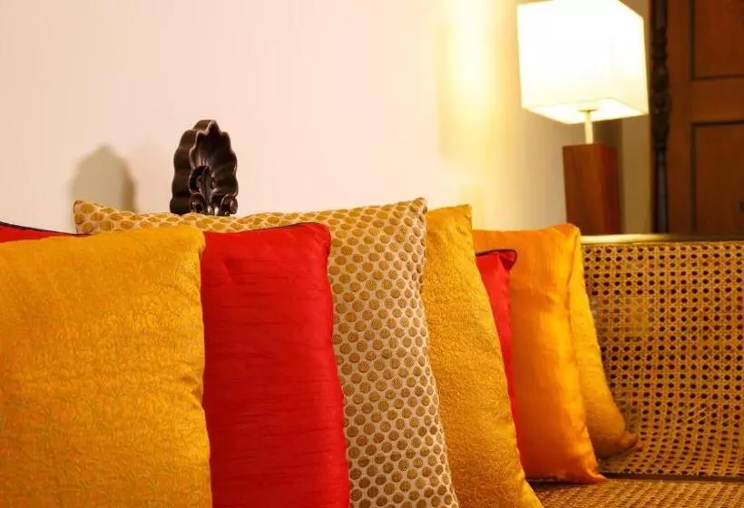 هتل Sunrise Boutique