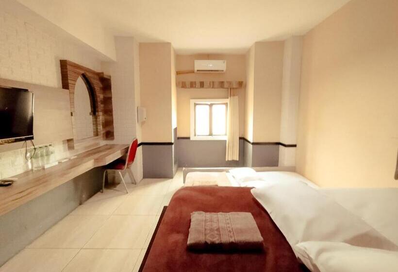 Otel Syariah Larismanis