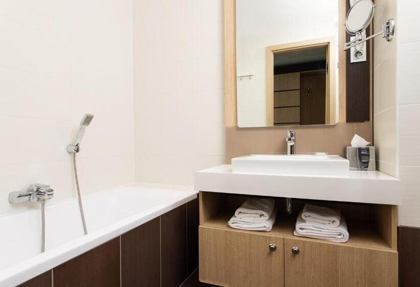 Portobello Wellness & Yacht Hotel Esztergom