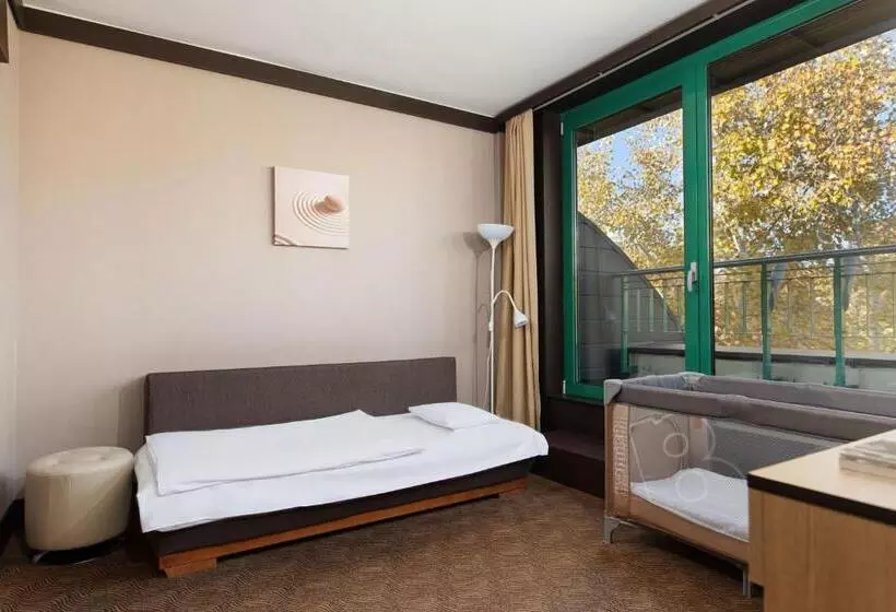 Portobello Wellness & Yacht Hotel Esztergom