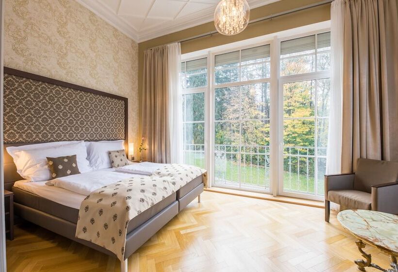 אתר נופש Wellness & Spa Hotel Villa Regenhart