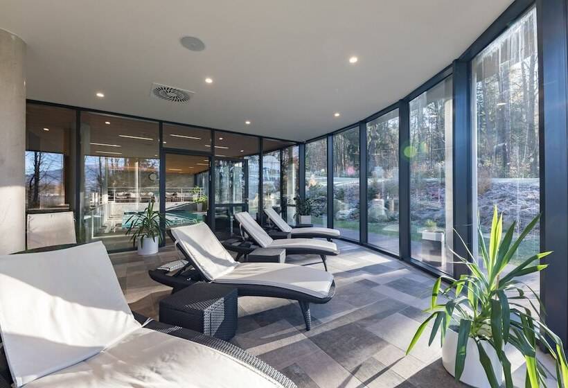 אתר נופש Wellness & Spa Hotel Villa Regenhart