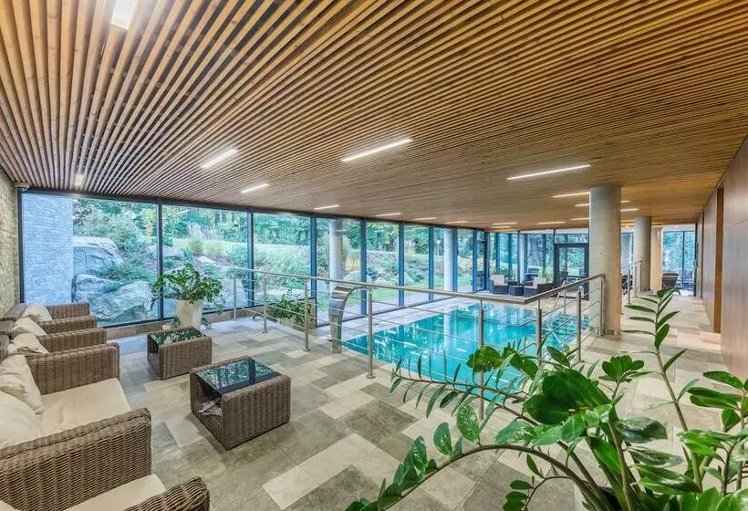 リゾートホテル Wellness & Spa Hotel Villa Regenhart