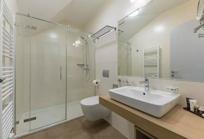 リゾートホテル Wellness & Spa Hotel Villa Regenhart