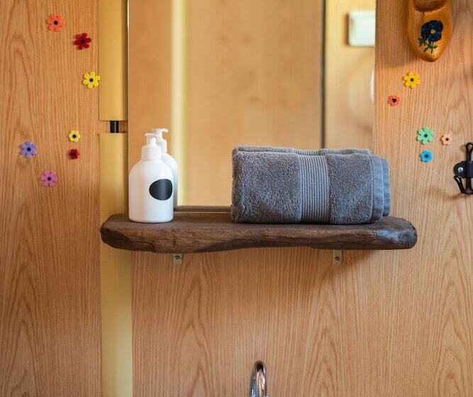 هاستل Ytra Lón Farm Lodge