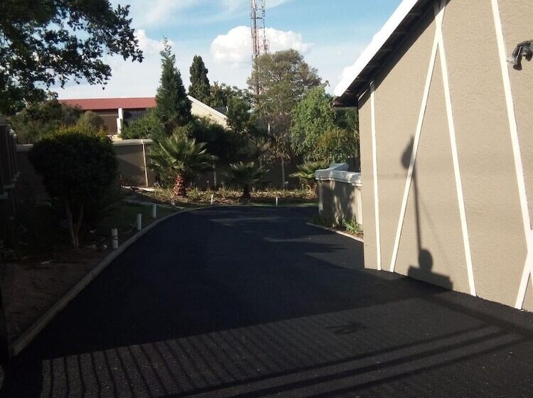 ベッドアンドブレックファースト Bruno Comfort Suites