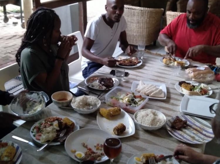 ベッドアンドブレックファースト Bruno Comfort Suites