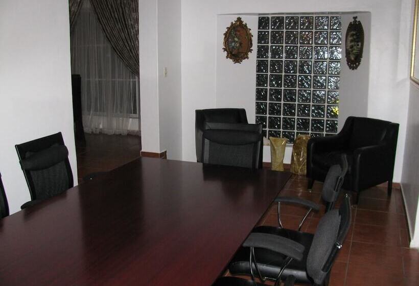 ベッドアンドブレックファースト Bruno Comfort Suites