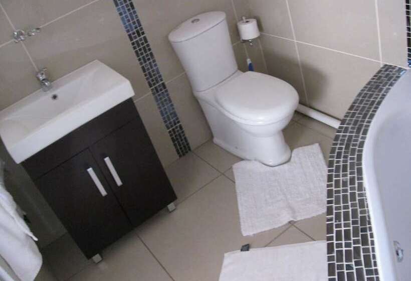 ベッドアンドブレックファースト Bruno Comfort Suites