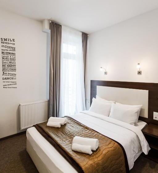 تختخواب و صبحانه Happy Inn