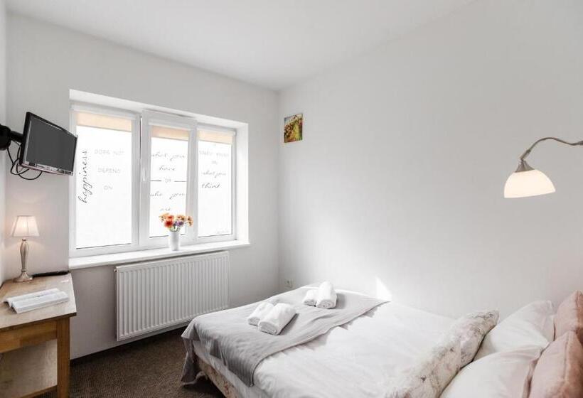 تختخواب و صبحانه Happy Inn