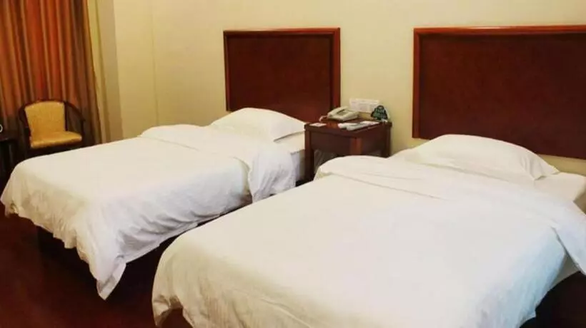 Hotelli Greentree Inn Zhejiang Shaoxing Paojiang Industrial Park Tanggong Road Business