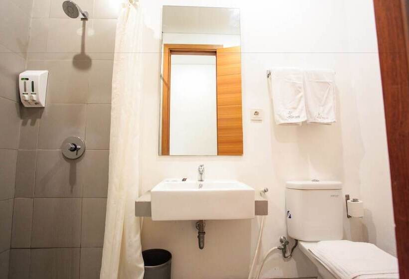 Otel Legreen Suite Kuningan