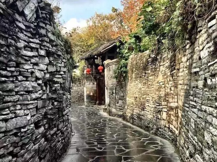 هتل Ven Courtyard