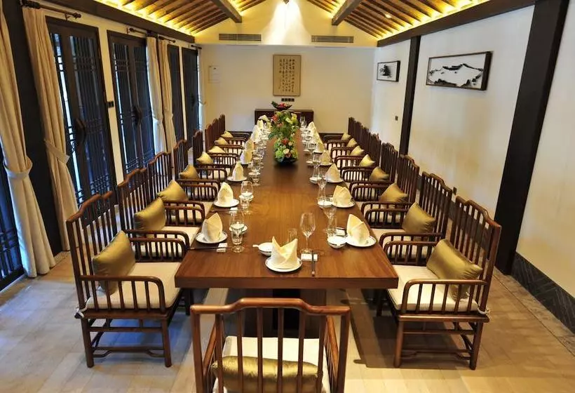 هتل Ven Courtyard
