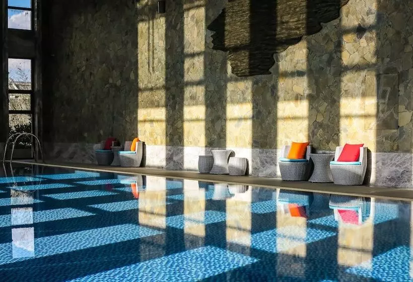 هتل Ven Courtyard