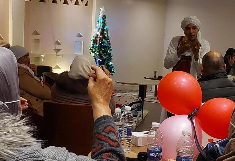 استراحتگاه Mousa Coast Hotel & Spa