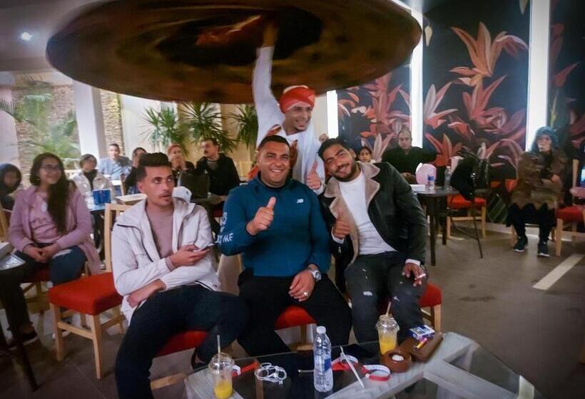 استراحتگاه Mousa Coast Hotel & Spa