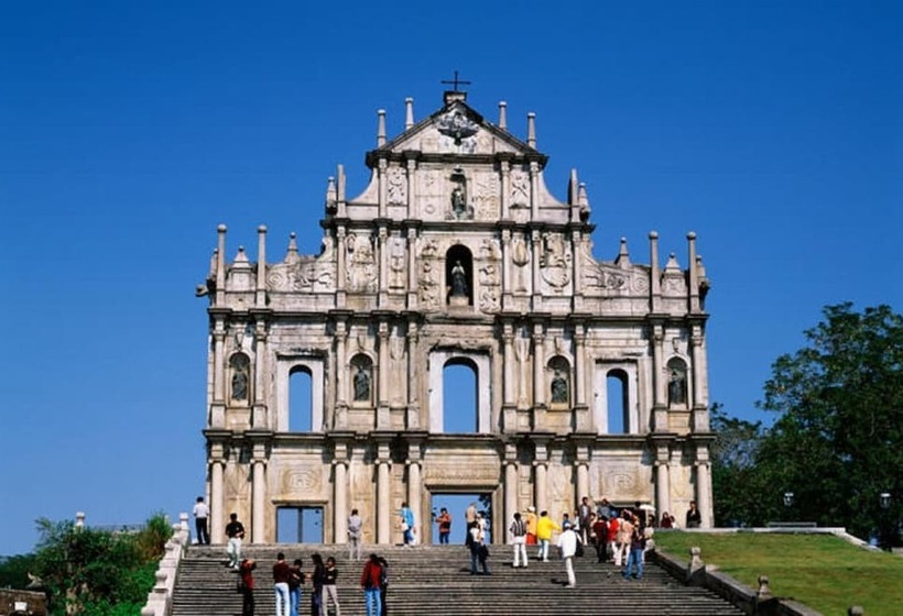 هتل Grand Harbour