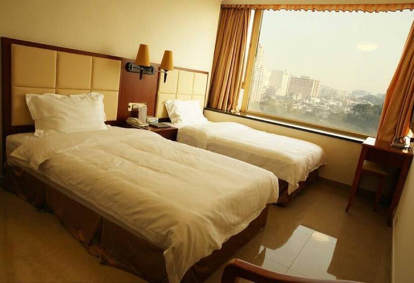 هتل Grand Harbour