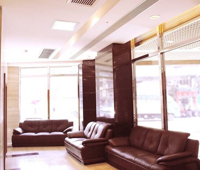 هتل Grand Harbour