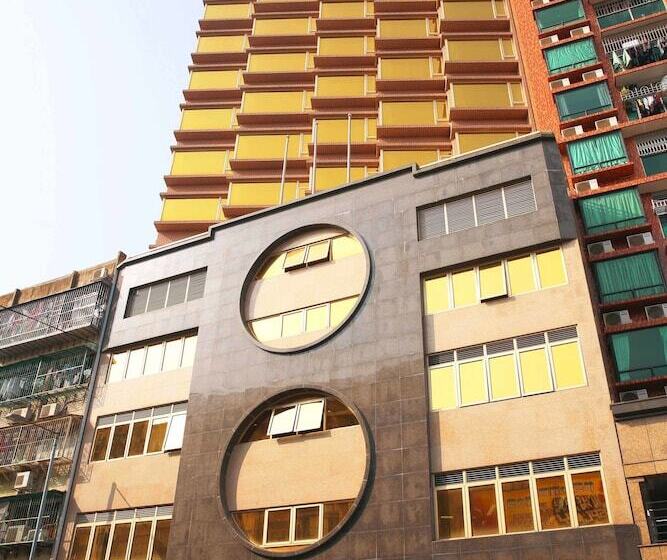 هتل Grand Harbour