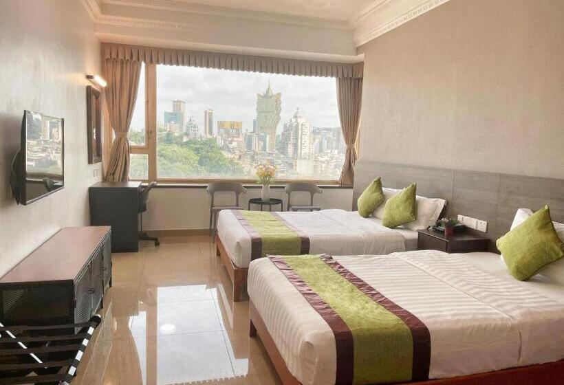 هتل Grand Harbour