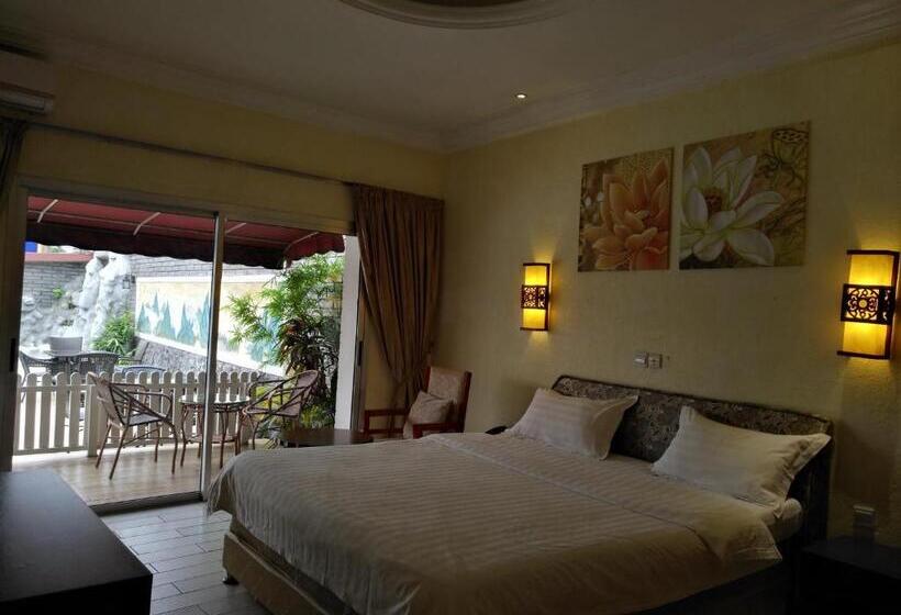 هتل Hôtel Des Jardins