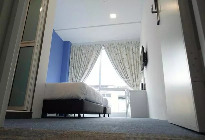 هتل Lodge 10