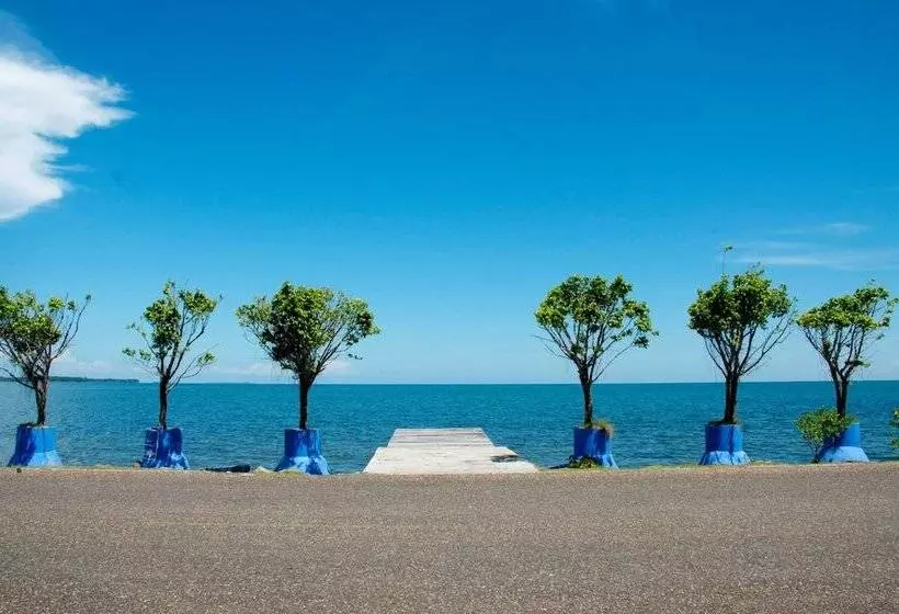 هتل Sea Front Inn