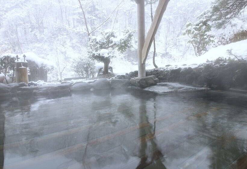 ريوكان Itamuro Onsen Daikokuya