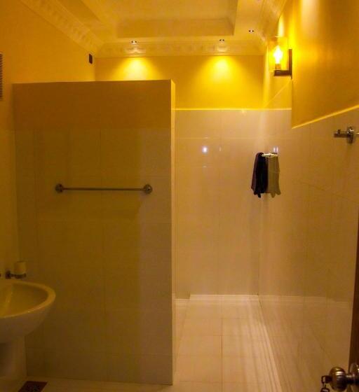 Sigiriya Water Cottage