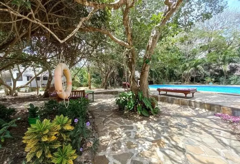 Watamu Beach Cottages B&b