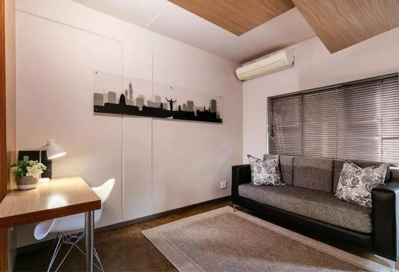 Akanani Apartments