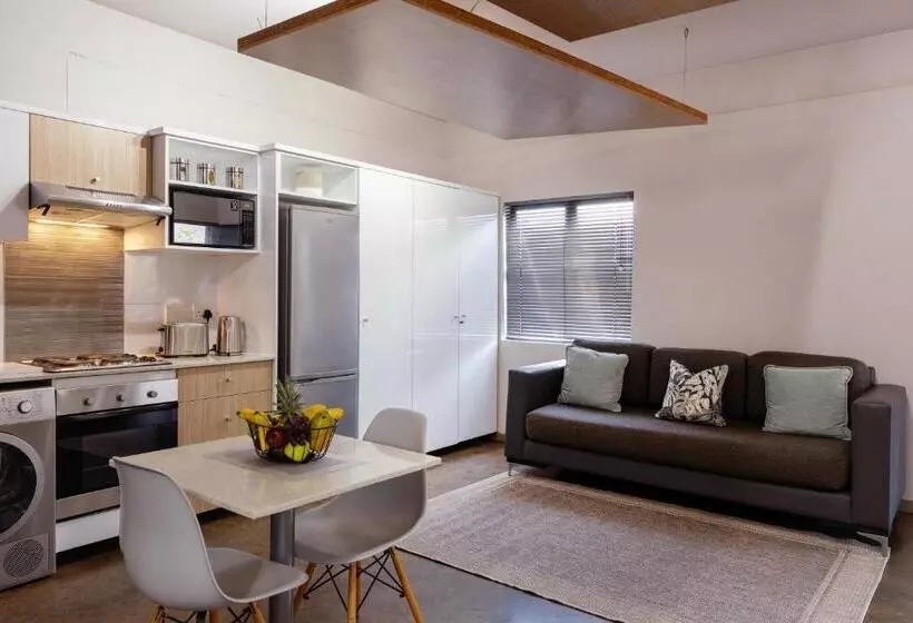 Akanani Apartments