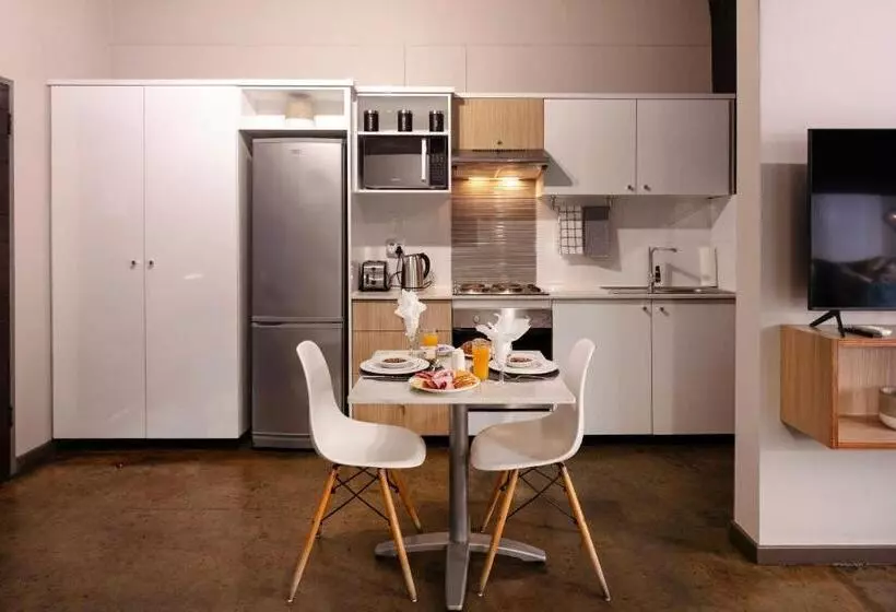 Akanani Apartments