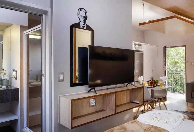 Akanani Apartments