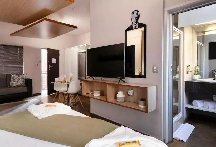 Akanani Apartments