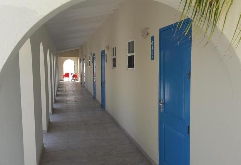 تختخواب و صبحانه The Lizard Boutique