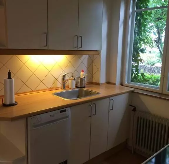 Bed and Breakfast Close But Quiet