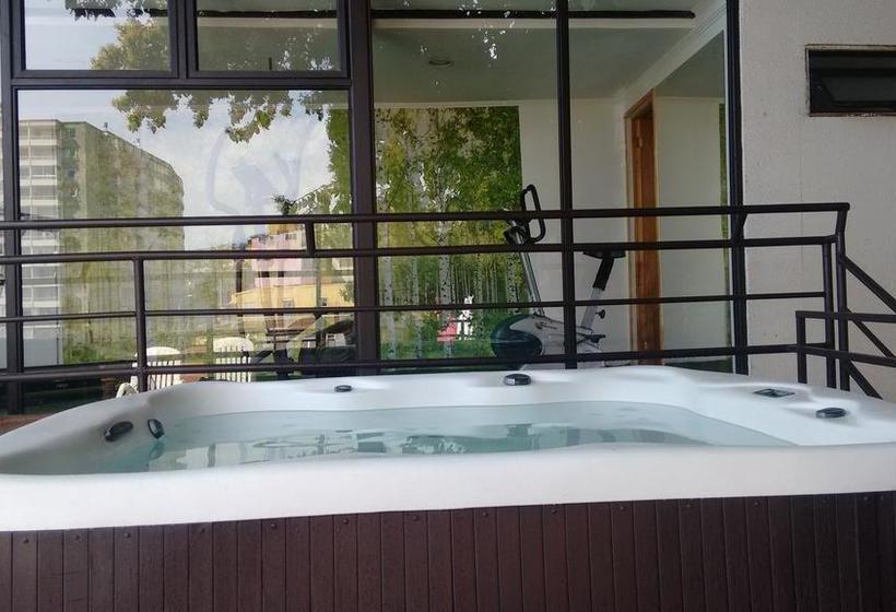 هتل Boutique Cabernet