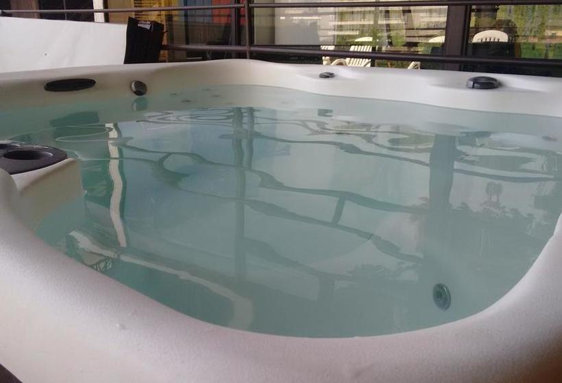 هتل Boutique Cabernet