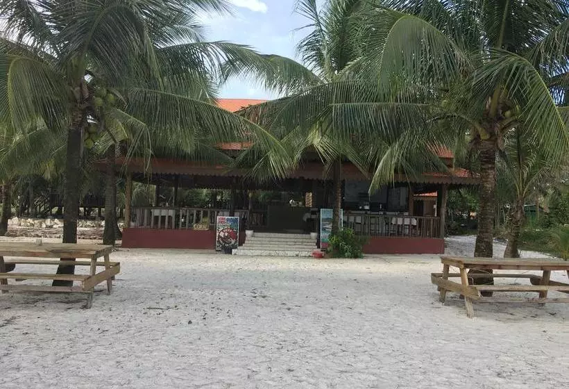 リゾートホテル Malibu Hostel