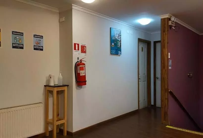 Hostal La Base