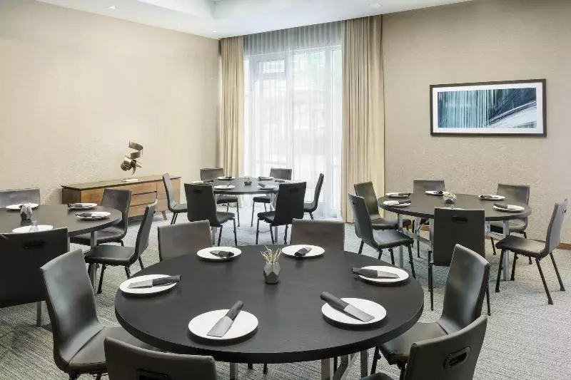 Ac Hotel By Marriott Chapel Hill Downtown
